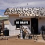 TSHIRT - BE BRAVE